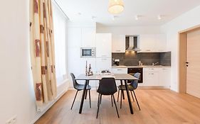 Ereva Seaside 1 Bedroom Modern Apartment